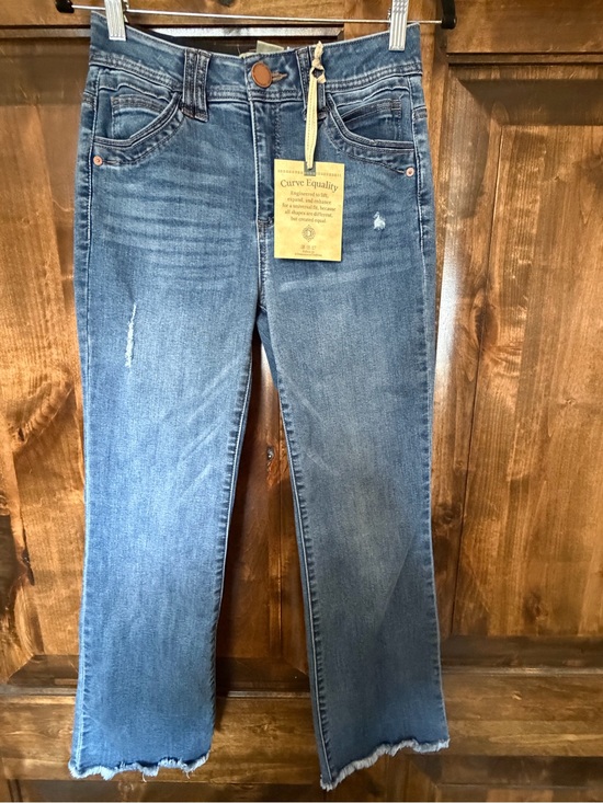 Democracy Denim - Democracy Ab Technology  Distressed Blue Cropped Jeans with Frayed Hem Sz 2